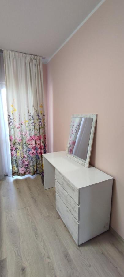 Luxury And Stylish Apartmen, Metro Station Obelya صوفيا المظهر الخارجي الصورة