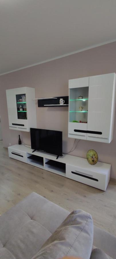 Luxury And Stylish Apartmen, Metro Station Obelya صوفيا المظهر الخارجي الصورة